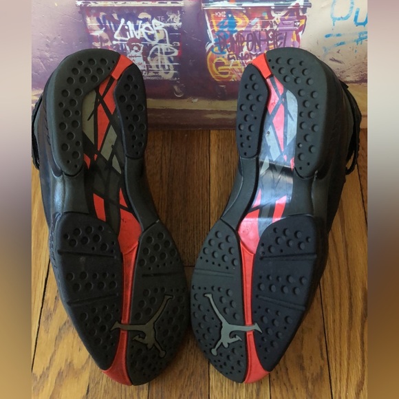 Air Jordan 8 Retro Olive Green - Picture 4 of 4